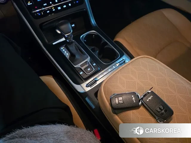 Kia Carnival 4th generation 2022 Черный из Кореи, фото 2