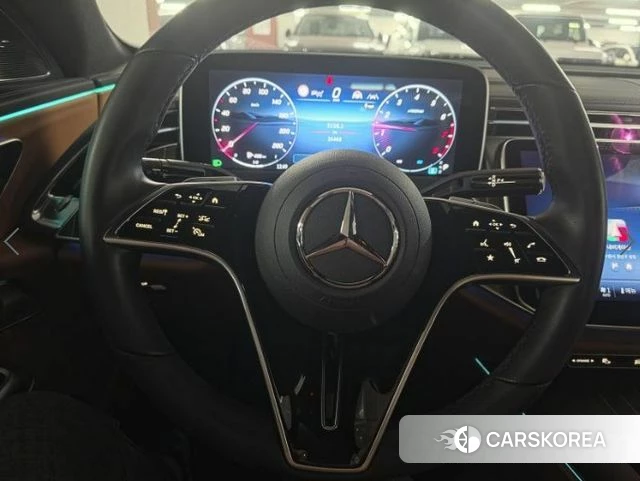 Mercedes-Benz E-Class W214 2024 Синий из Кореи, фото 2