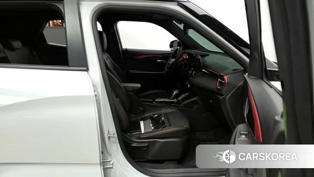 Chevrolet (GM Daewoo) The New Trail Blazer 2024 Белый из Кореи, фото 2