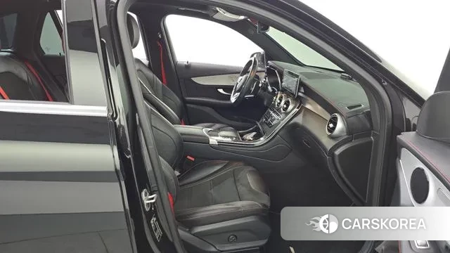 Mercedes-Benz GLC-Class X253 2022 Черный из Кореи, фото 2