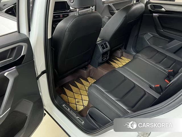 Volkswagen Tanyue 2022 Белый из Китая, фото 2