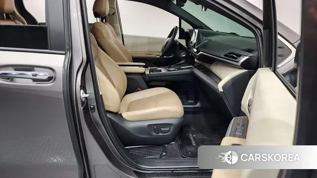 Toyota Sienna 4th Generation 2022 Серый из Кореи, фото 2