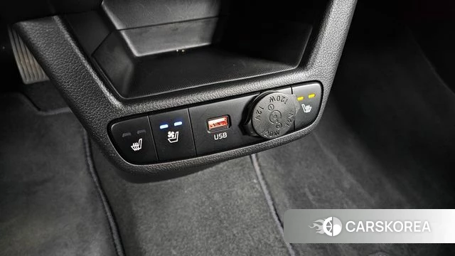 Kia The New Kia Ray EV 2024 Жемчужный цвет из Кореи, фото 2