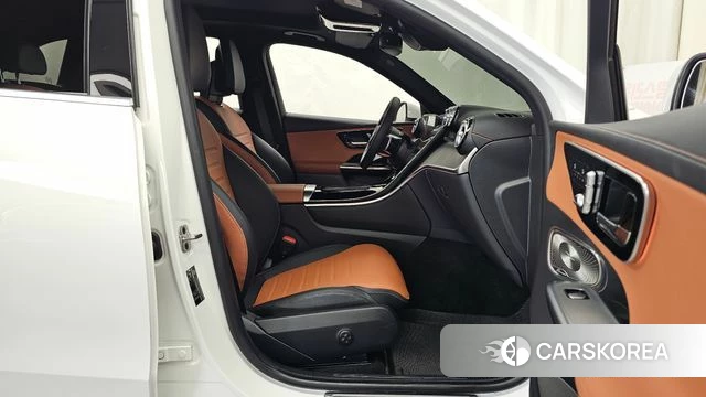 Mercedes-Benz GLC-Class X254 2024 Белый из Кореи, фото 2