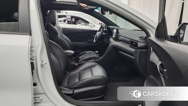 Hyundai Veloster (JS) 2018 Белый из Кореи, фото 2