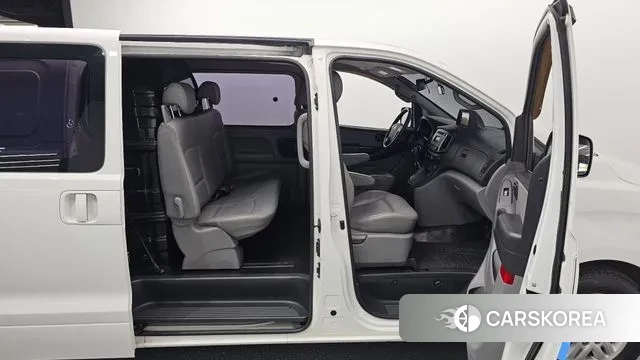 Hyundai The New Grand Starex 2019 Белый из Кореи, фото 2