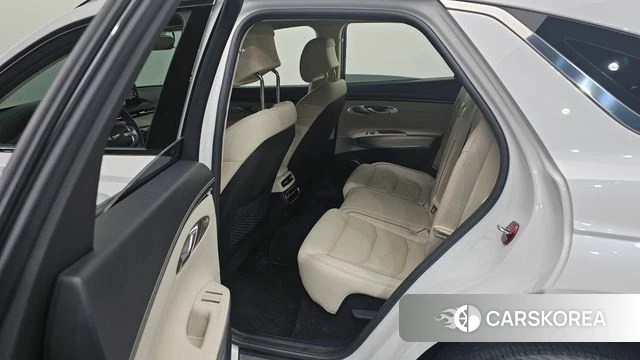 Genesis GV70 2021 Белый из Кореи, фото 2