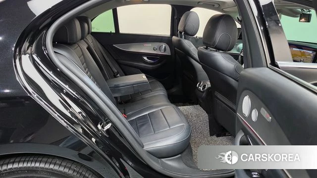 Mercedes-Benz E-Class W213 2020 Черный из Кореи, фото 2