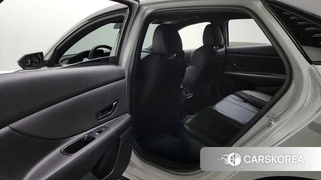 Hyundai Avante (CN7) 2022 Серебристо-серый из Кореи, фото 2