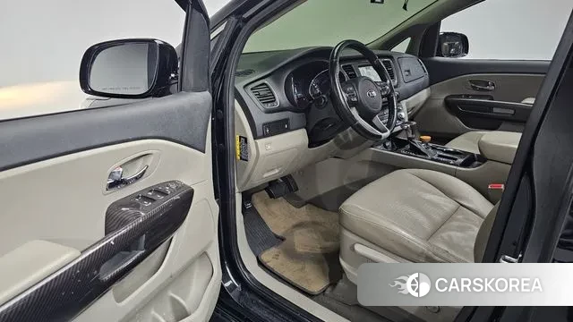 Kia The New Carnival 2018 Черный из Кореи, фото 2