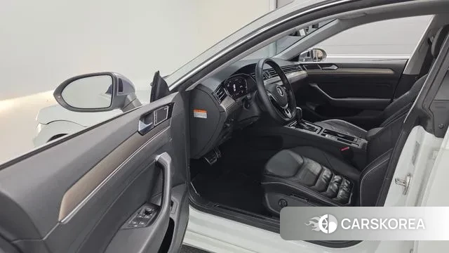 Volkswagen Arteon 2020 Белый из Кореи, фото 2