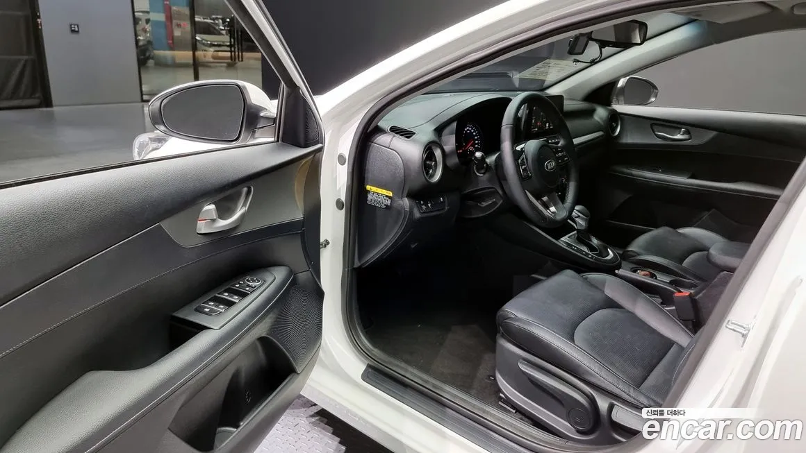 Kia Come New K3 2018 Белый из Кореи, фото 2