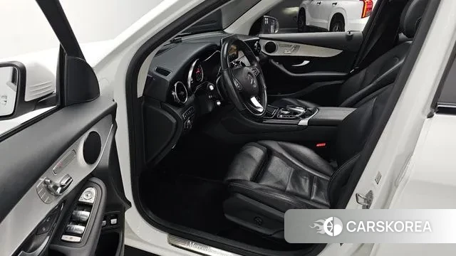 Mercedes-Benz GLC-Class X253 2019 Белый из Кореи, фото 2