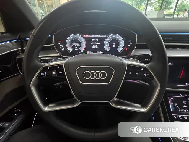 Audi A8 (D5) 2023 Черный из Кореи, фото 2