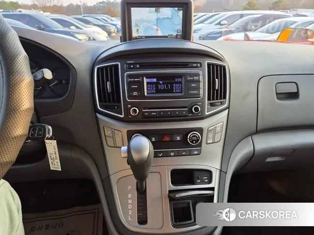 Hyundai Grand Starex 2018 Желтый из Кореи, фото 2