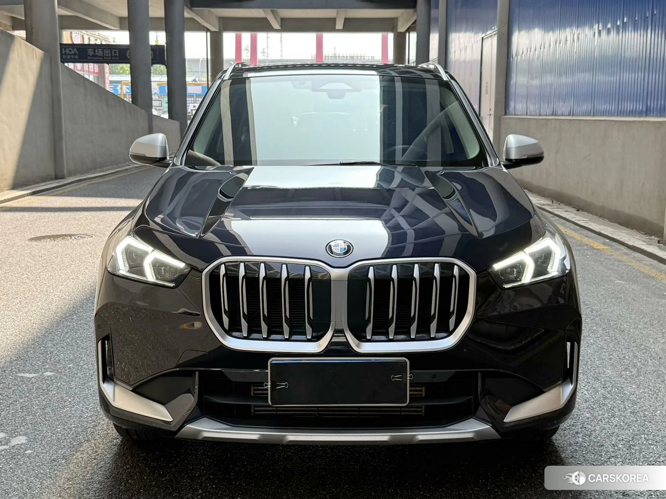 BMW X1 2023 Черный из Китая, фото 2