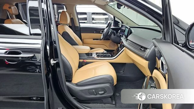 Kia Carnival 4th generation 2023 Черный из Кореи, фото 2