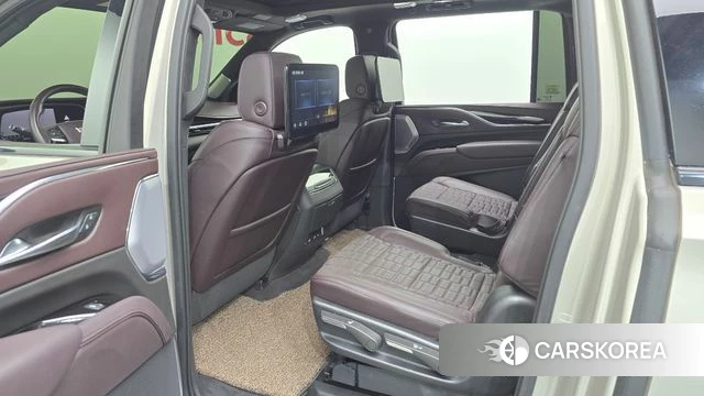 Cadillac Escalade 5th Generation 2023 Песочный из Кореи, фото 2