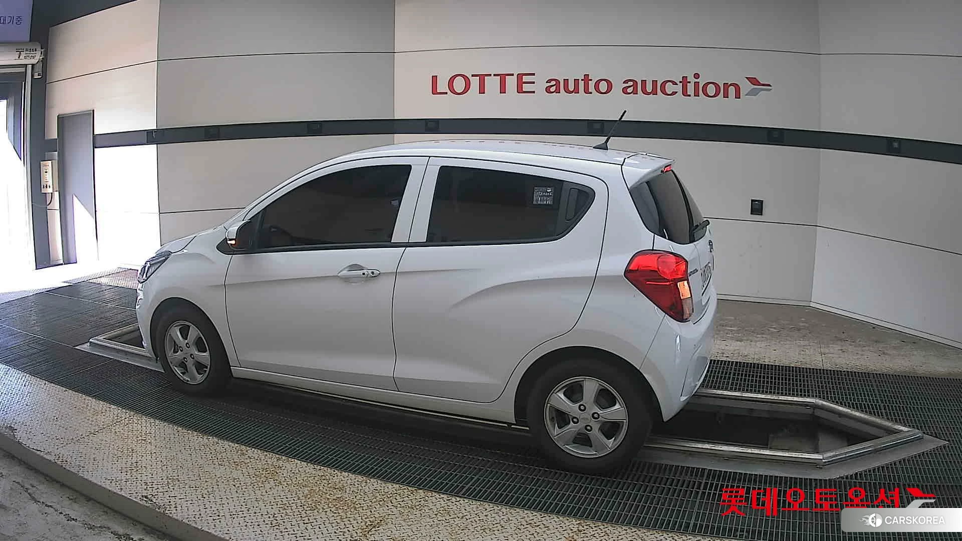Korea G M Spark 1.0 2021 Pure White из Кореи, фото 2