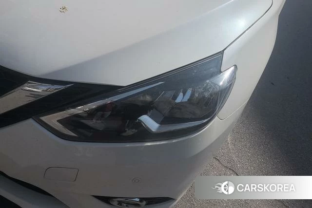 Nissan Xuan Yi 2023 Белый из Китая, фото 2