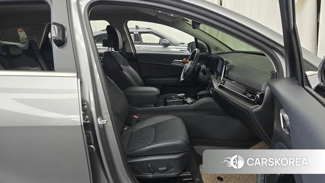 Kia Sportage 5th Generation 2024 Серебряный из Кореи, фото 2