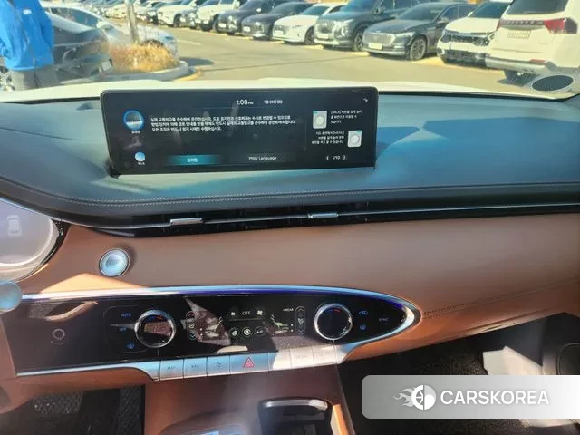 Genesis GV70 2023 Белый из Кореи, фото 2