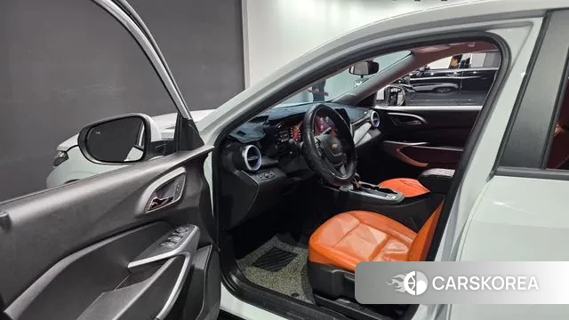 Chevrolet (GM Daewoo) Trax Crossover 2024 Белый из Кореи, фото 2