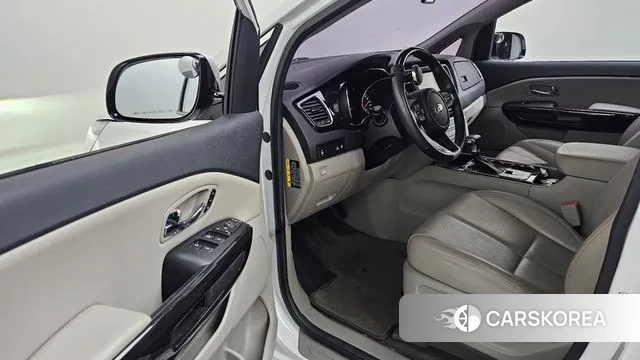 Kia The New Carnival 2019 Белый из Кореи, фото 2