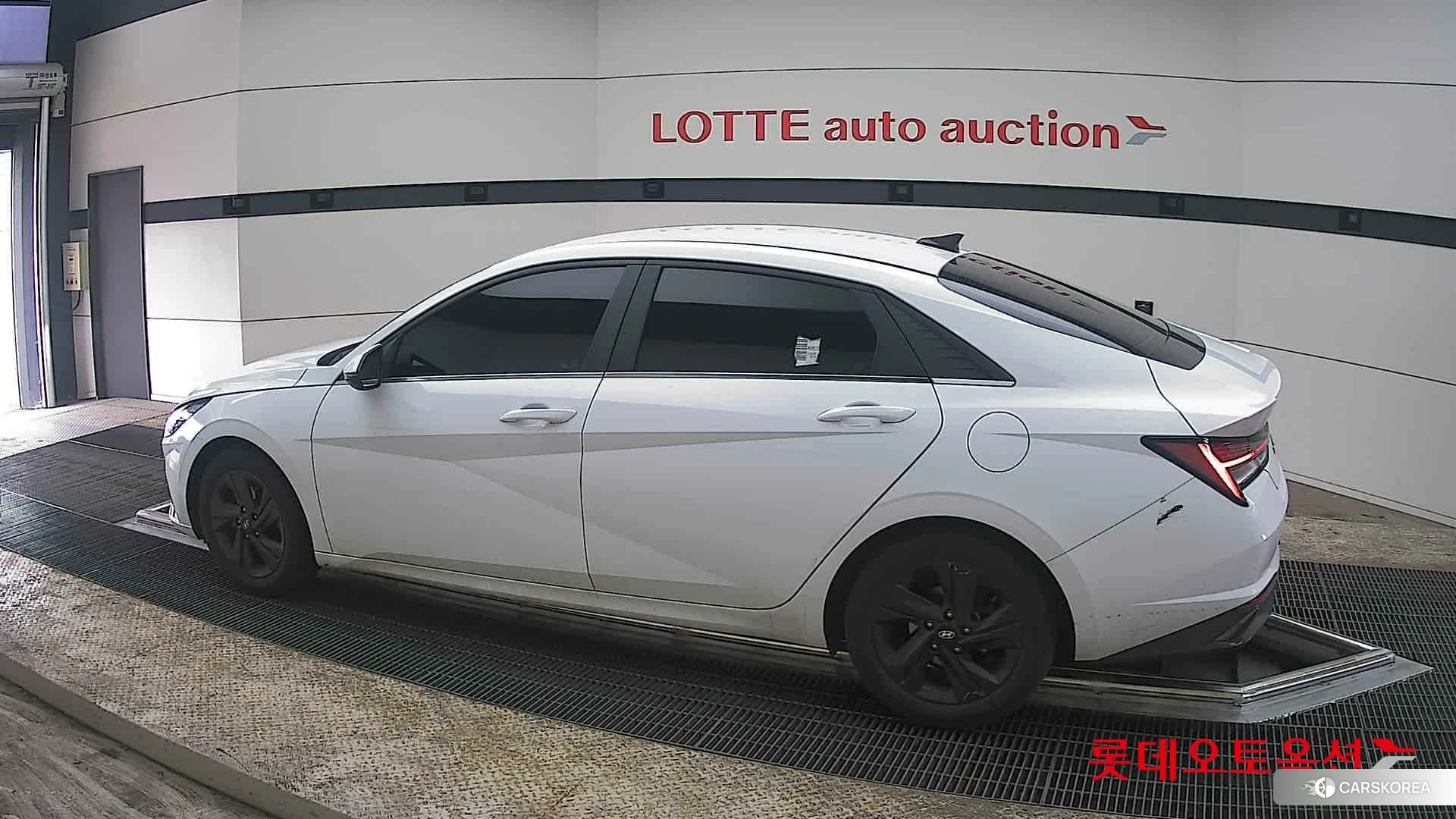 Hyundai Avante 2021 Polar White из Кореи, фото 2