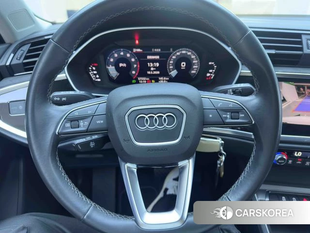 Audi Q3 2023 Белый из Китая, фото 2