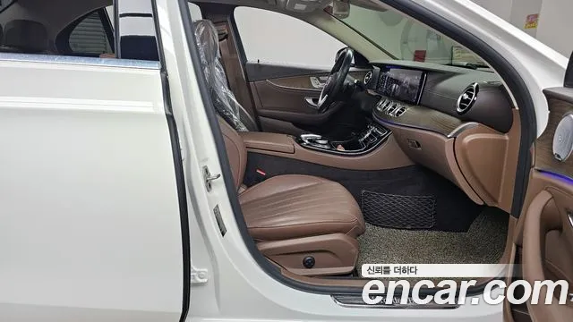 Mercedes-Benz E-Class W213 2020 Белый из Кореи, фото 2