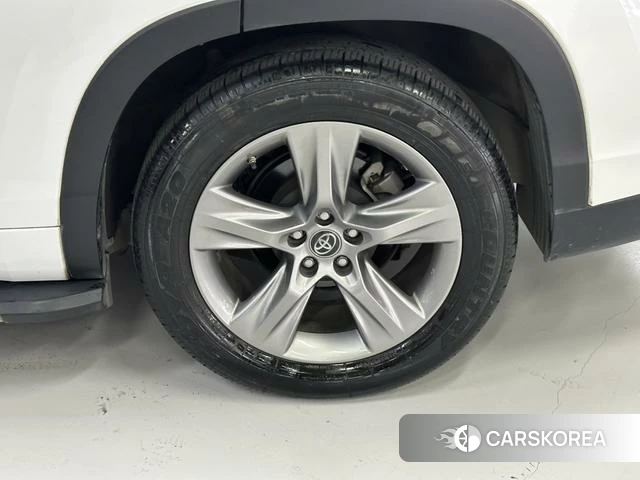 Toyota Highlander 2021 Белый из Китая, фото 2