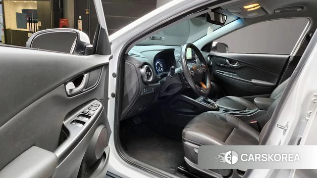 Hyundai The New Kona 2022 Белый из Кореи, фото 2