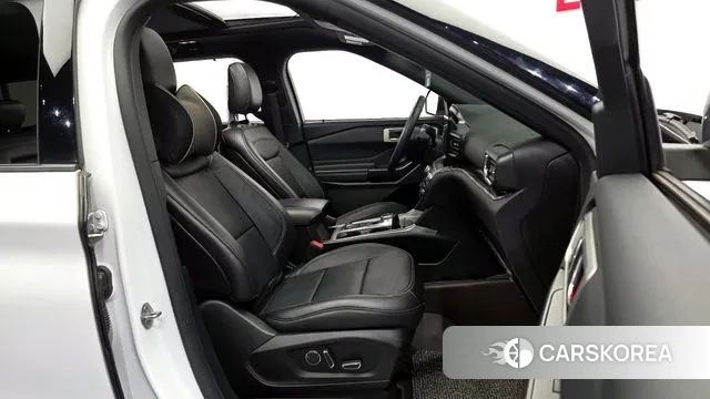 Ford Explorer 6th Generation 2020 Белый из Кореи, фото 2