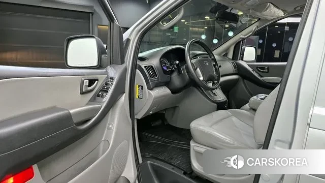 Hyundai The New Grand Starex 2021 Серебряный из Кореи, фото 2