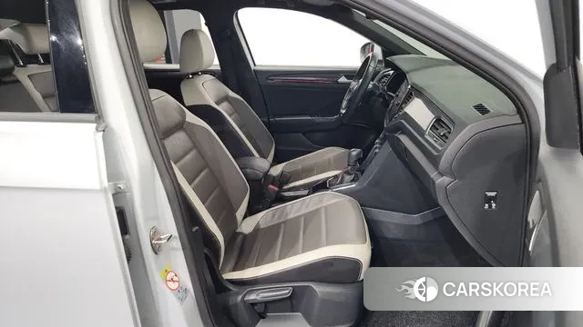 Volkswagen T-Roc 2021 Серебристо-серый из Кореи, фото 2