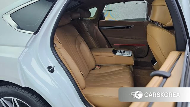 Genesis G80 (RG3) 2024 Белый из Кореи, фото 2