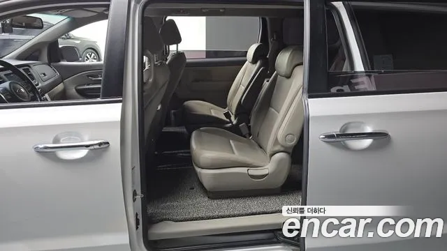 Kia All New Carnival 2018 Белый из Кореи, фото 2