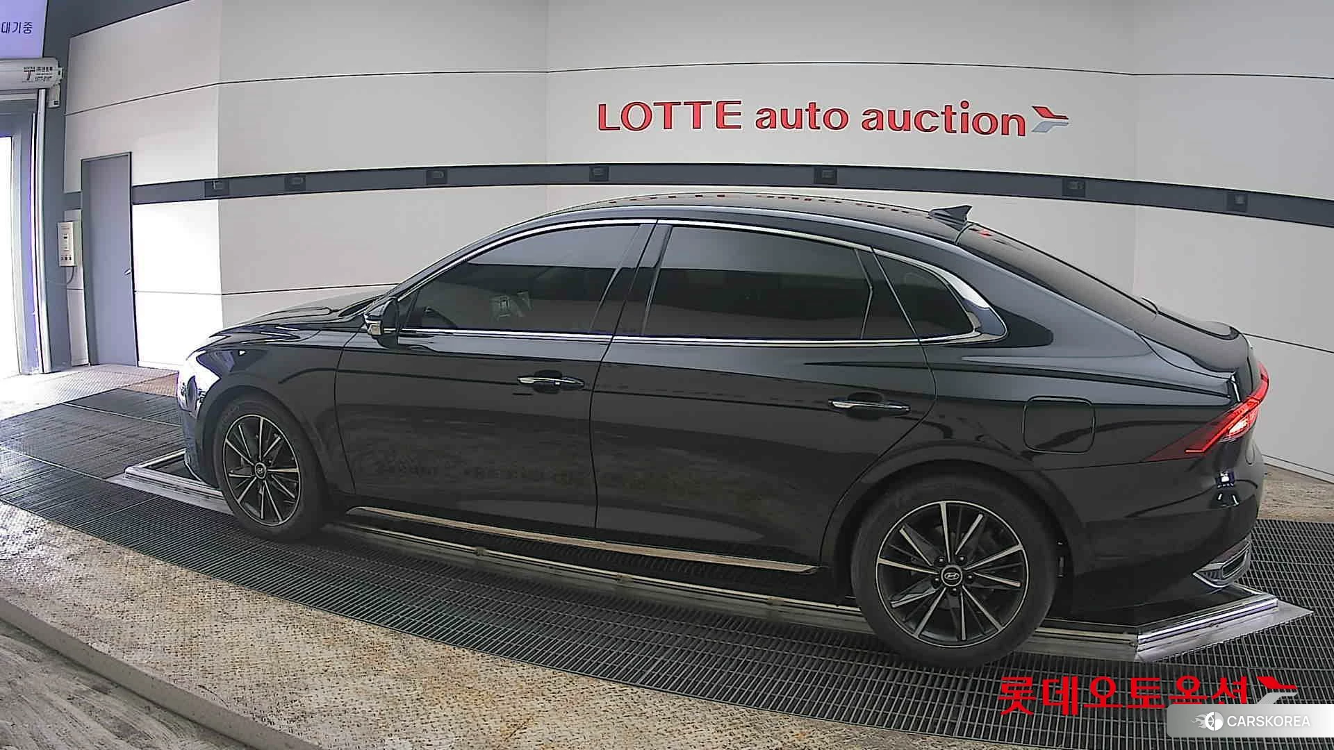 Hyundai Grandeur 2023 Abyss Black Pearl из Кореи, фото 2