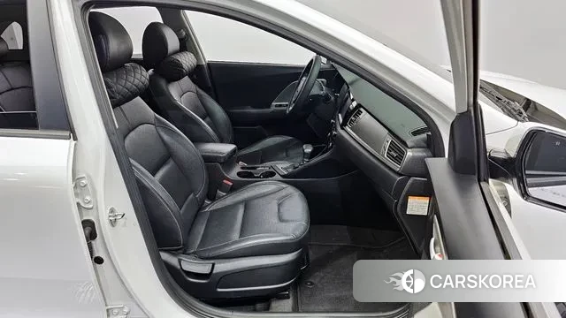 Kia Niro 2018 Белый из Кореи, фото 2