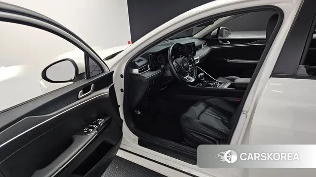 Kia K5 3rd generation 2020 Белый из Кореи, фото 2