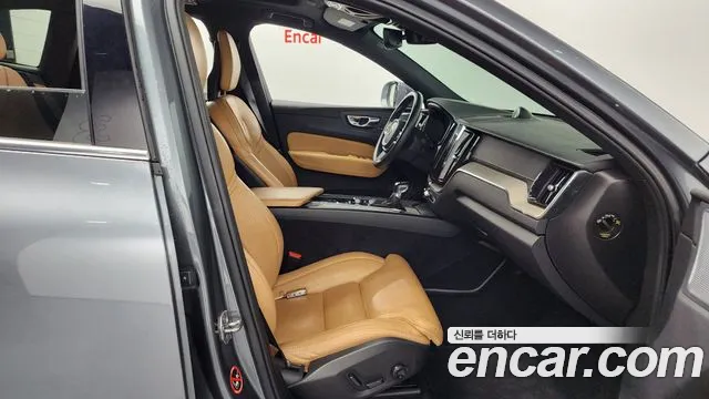 Volvo XC60 second Generation 2018 Серый из Кореи, фото 2