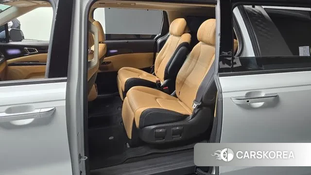 Kia Carnival 4th generation 2023 Белый из Кореи, фото 2