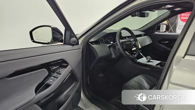 Land Rover Range Rover Evoque 2nd Generation 2024 Серебряный из Кореи, фото 2