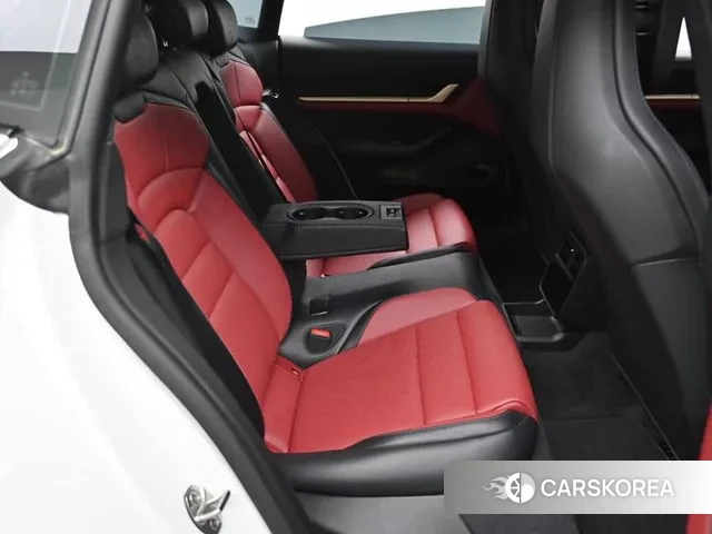 Porsche Taycan 2025 Белый из Кореи, фото 2