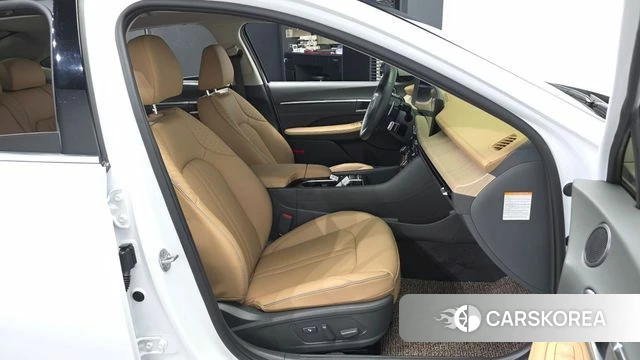 Hyundai Sonata D Edge Hybrid (DN8) 2025 Белый из Кореи, фото 2