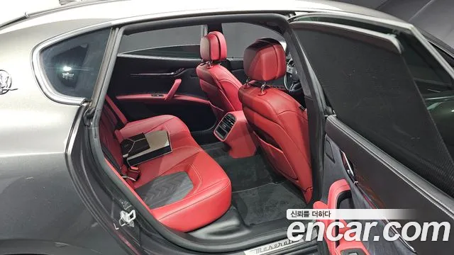 Maserati Quattroporte 2018 Серый из Кореи, фото 2