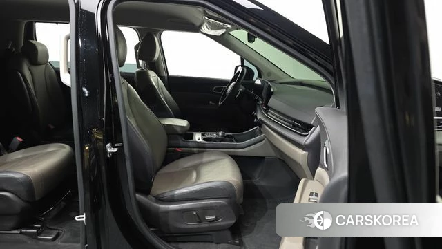 Kia The New Carnival 4th Generation 2024 Черный из Кореи, фото 2