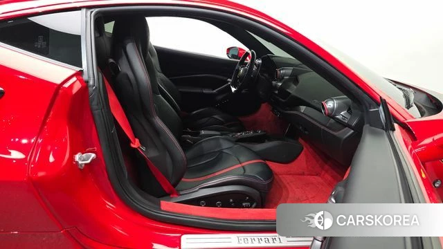 Ferrari F8 Tributo 2021 Красный из Кореи, фото 2