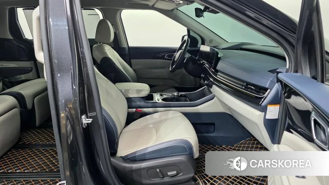 Kia The New Carnival 4th Generation 2024 Серый из Кореи, фото 2